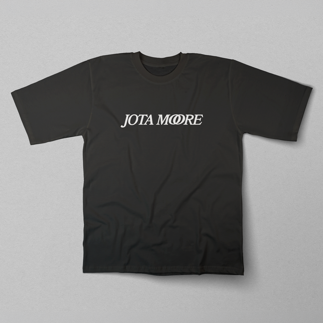 Jota Moore T-Shirt (PRE-VENTA)